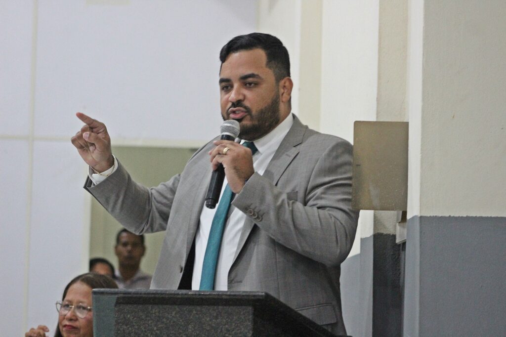 12410_08e3ddee-7c04-48e1-a2ad-7d07e7d2e39b-jpg